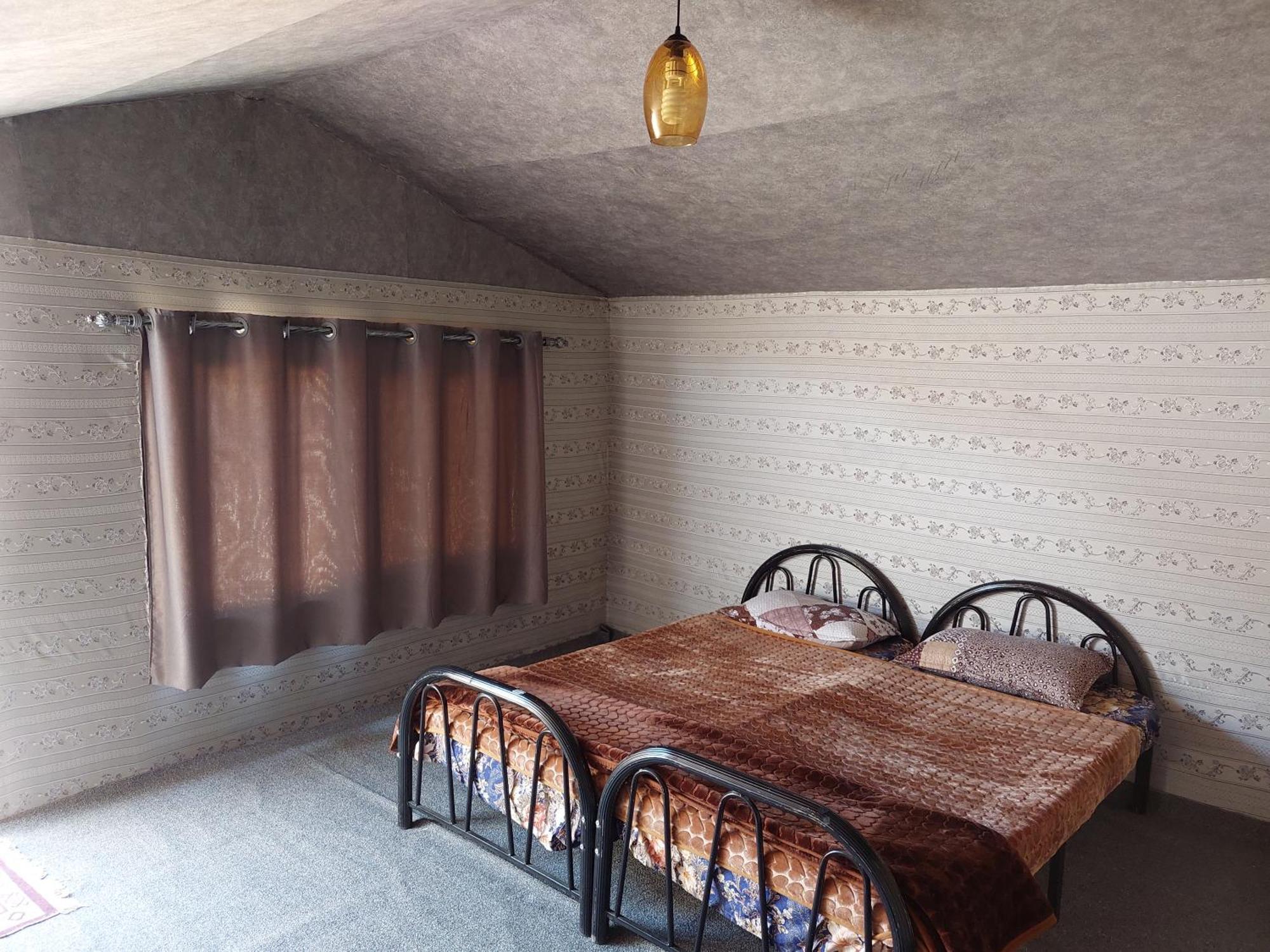 Wadi Rum Oryx Hostel & Tours Bilik gambar