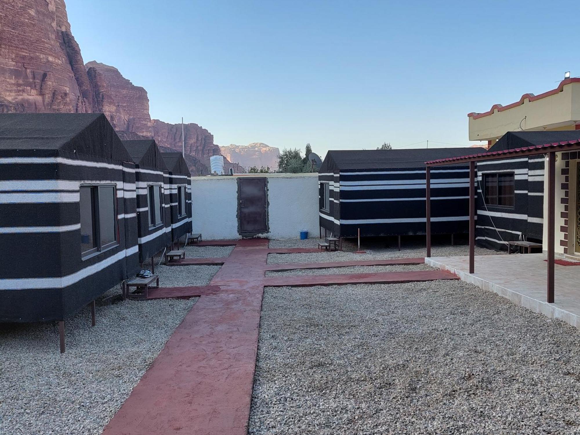 Wadi Rum Oryx Hostel & Tours Bilik gambar